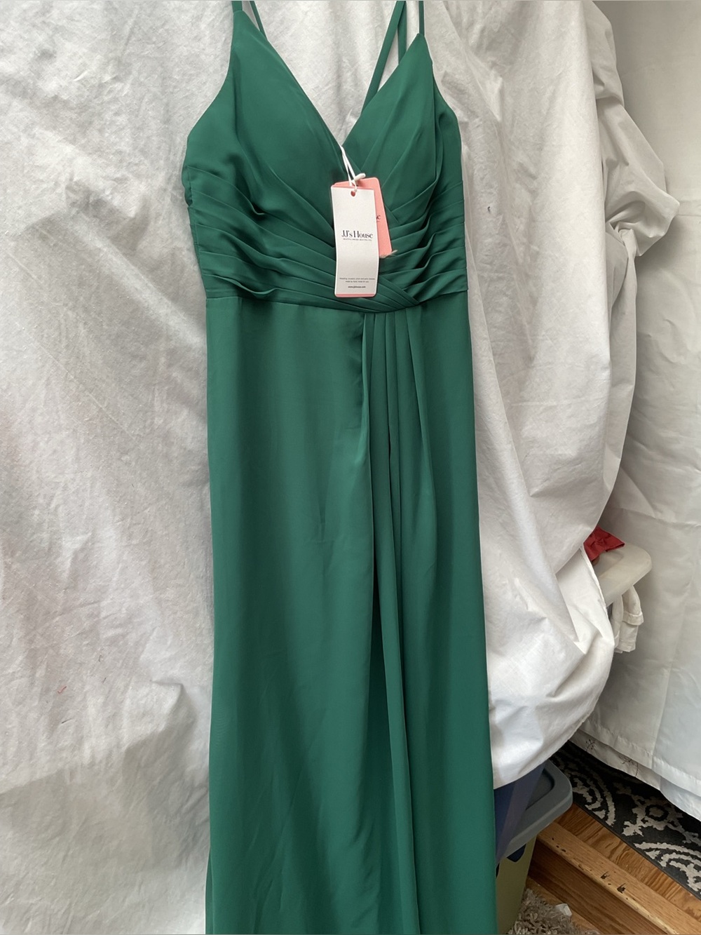 JJs House Emerald Green V-Neck Maxi Dress